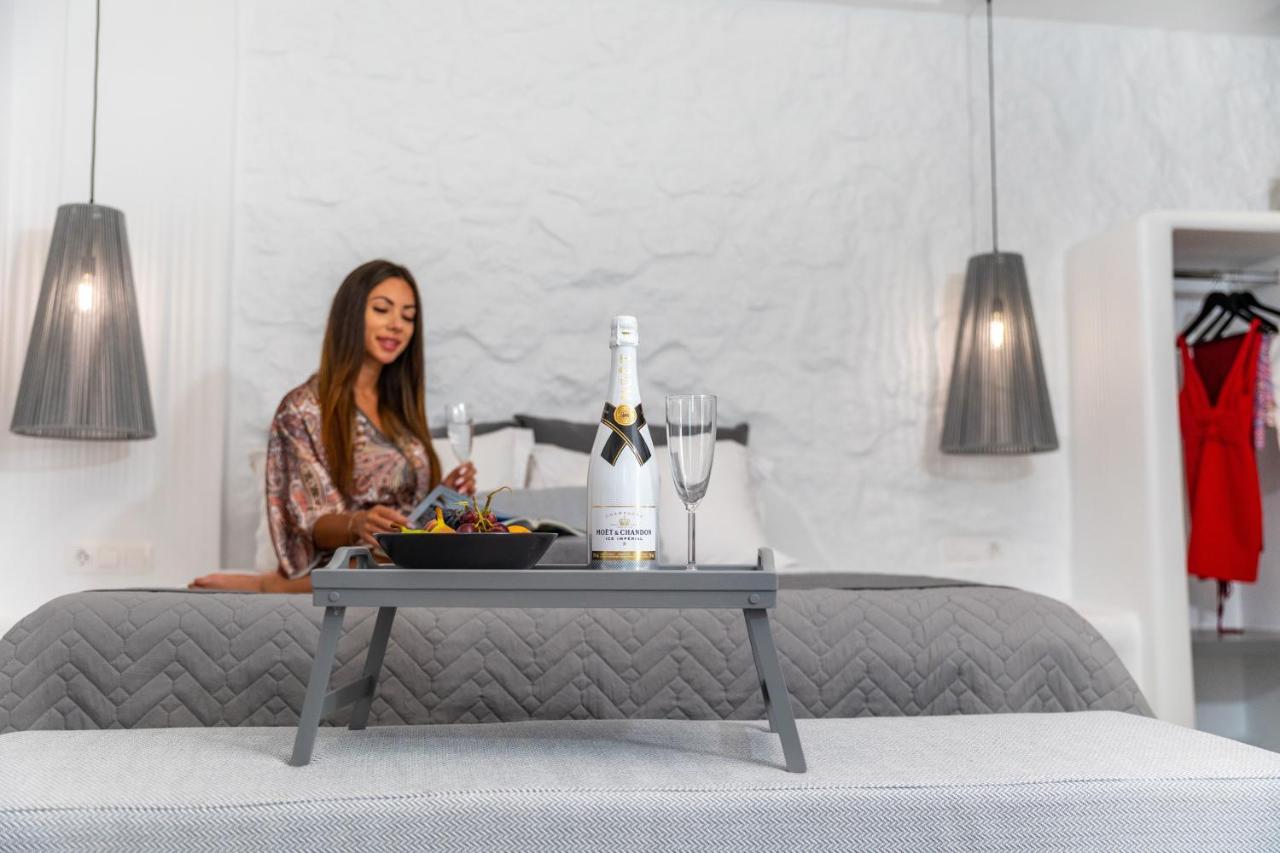 El_Puerto Luxury Port Suites Naxos City Εξωτερικό φωτογραφία
