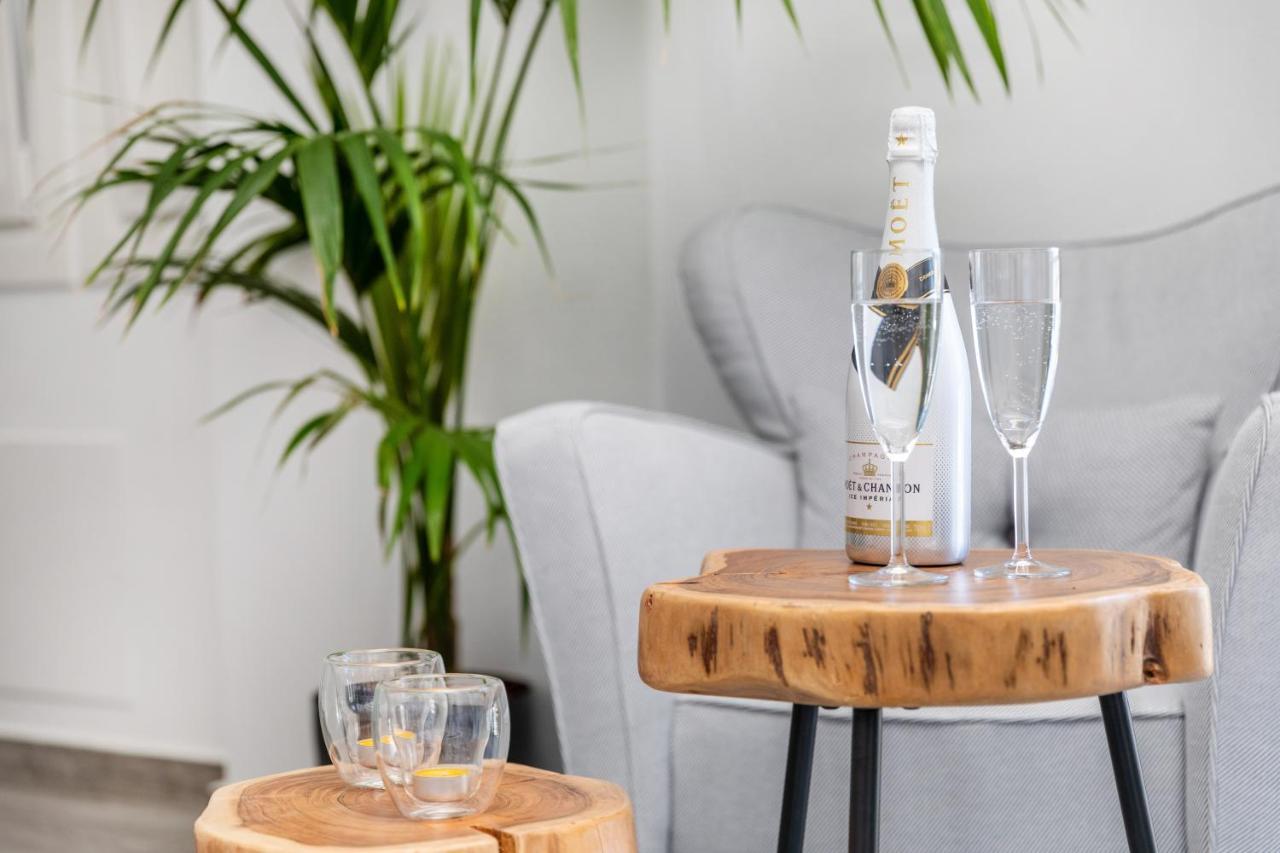 El_Puerto Luxury Port Suites Naxos City Εξωτερικό φωτογραφία